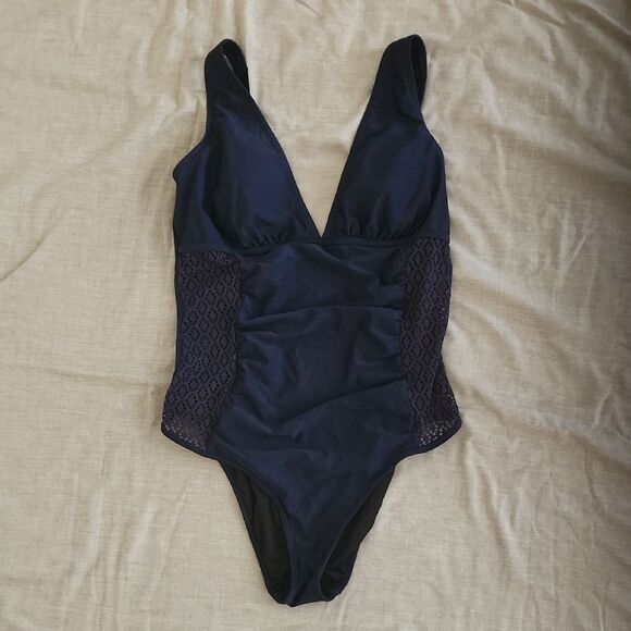 NWT Cupshe Navy One-Piece Swimsuit Size XL - Picture 1 of 4